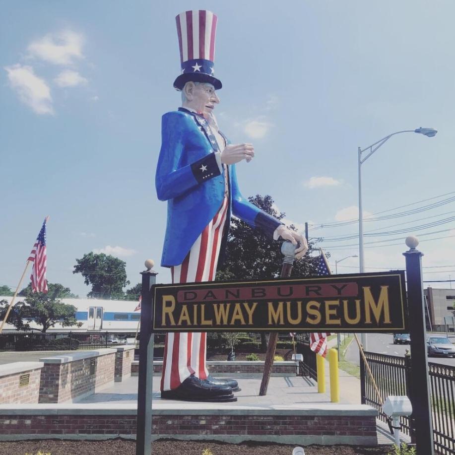 Welcome To Hat City Danbury, A Suburban Retreat Zewnętrze zdjęcie